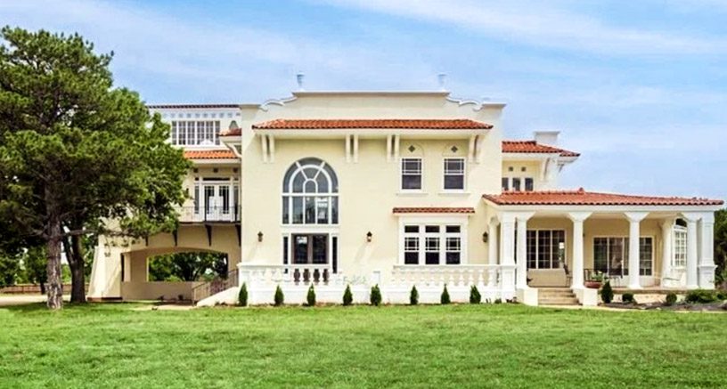 The Sundial Mansion (Photo credit: Cheryl Anquoe)